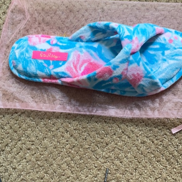 Lilly Pulitzer Slippers size 9/10 - Picture 2 of 5